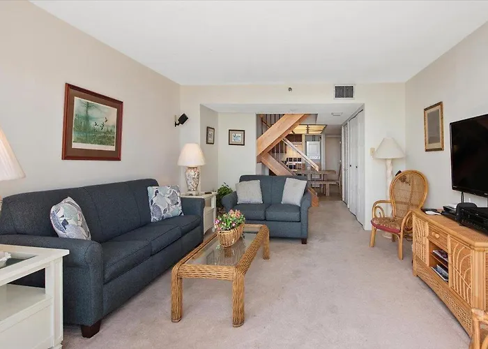 2 Bedroom Ocean Front Century I With Indoor Pool!