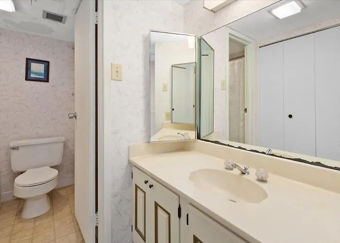 Ferienhaus 2 Bedroom Ocean Front Century I With Indoor Pool!