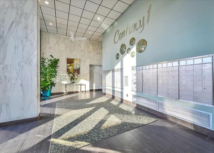 2 Bedroom Ocean Front Century I With Indoor Pool! *